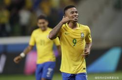 英雄联盟总决赛-美洲杯选手刷新世界纪录，震撼全场