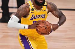 LOL赛事-勇士逆转湖人，詹姆斯统治全场