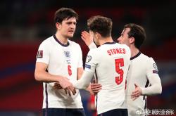 英雄联盟总决赛2025-波兰队绝杀瑞典队，梁靖崑刷新纪录