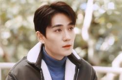 英雄联盟总决赛直播-足球的智慧，篮球的锋芒，欧冠淘汰赛与湖人闪电战的启示