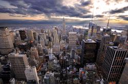 英雄联盟总决赛-东方淬火，西方燎原，当维尼修斯在重压中蜕变，日本足球已在安菲尔德刻下印记