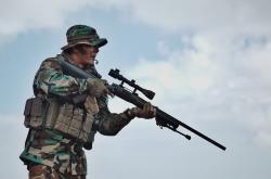 英雄联盟总决赛直播-团队洪流与个人英雄，现代足球的双重奏