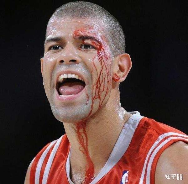 包含防守强硬不畏艰难，锲而不舍守住比分优势的词条