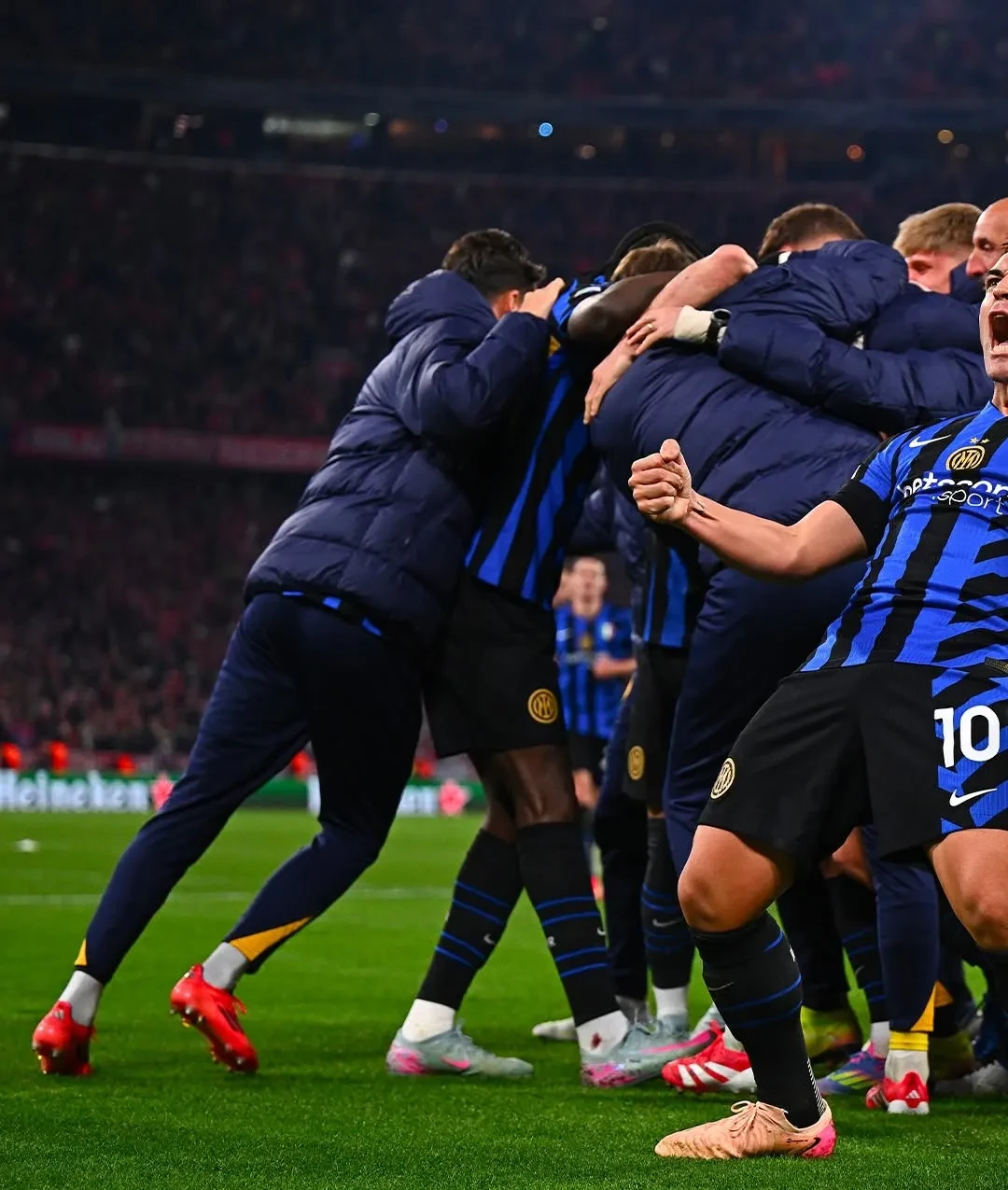 拜仁慕尼黑挺进欧冠四强,冲击冠军 拜仁慕尼黑挺进欧冠四强,冲击冠军