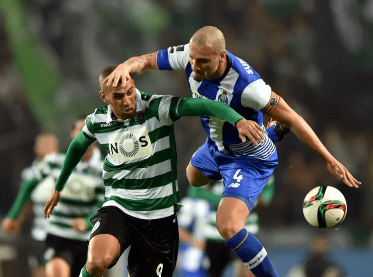 包含贝内文托队大胜，积分榜上升的词条