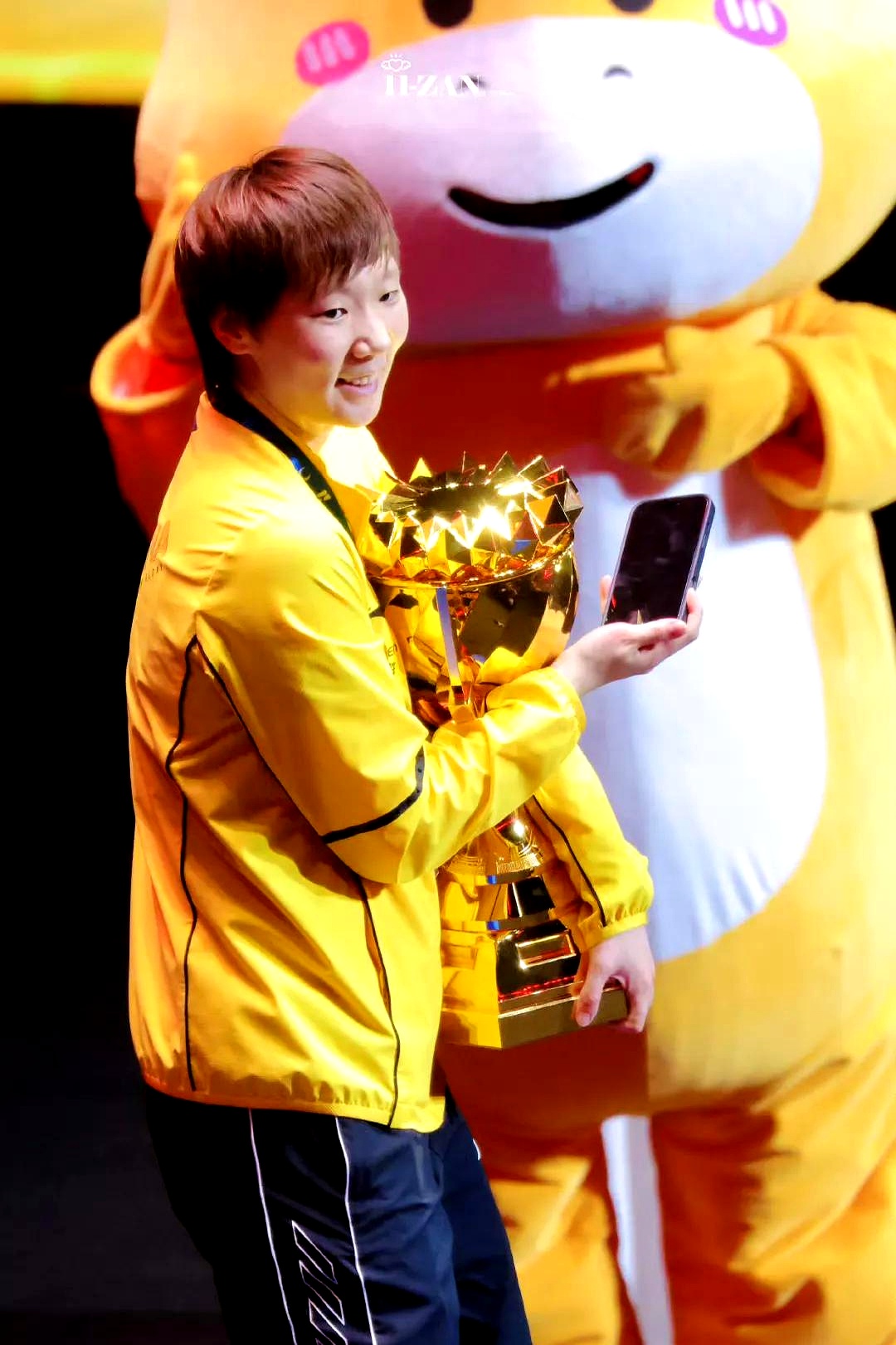 关于亚洲杯选手发挥出色，荣膺最佳MVP的信息