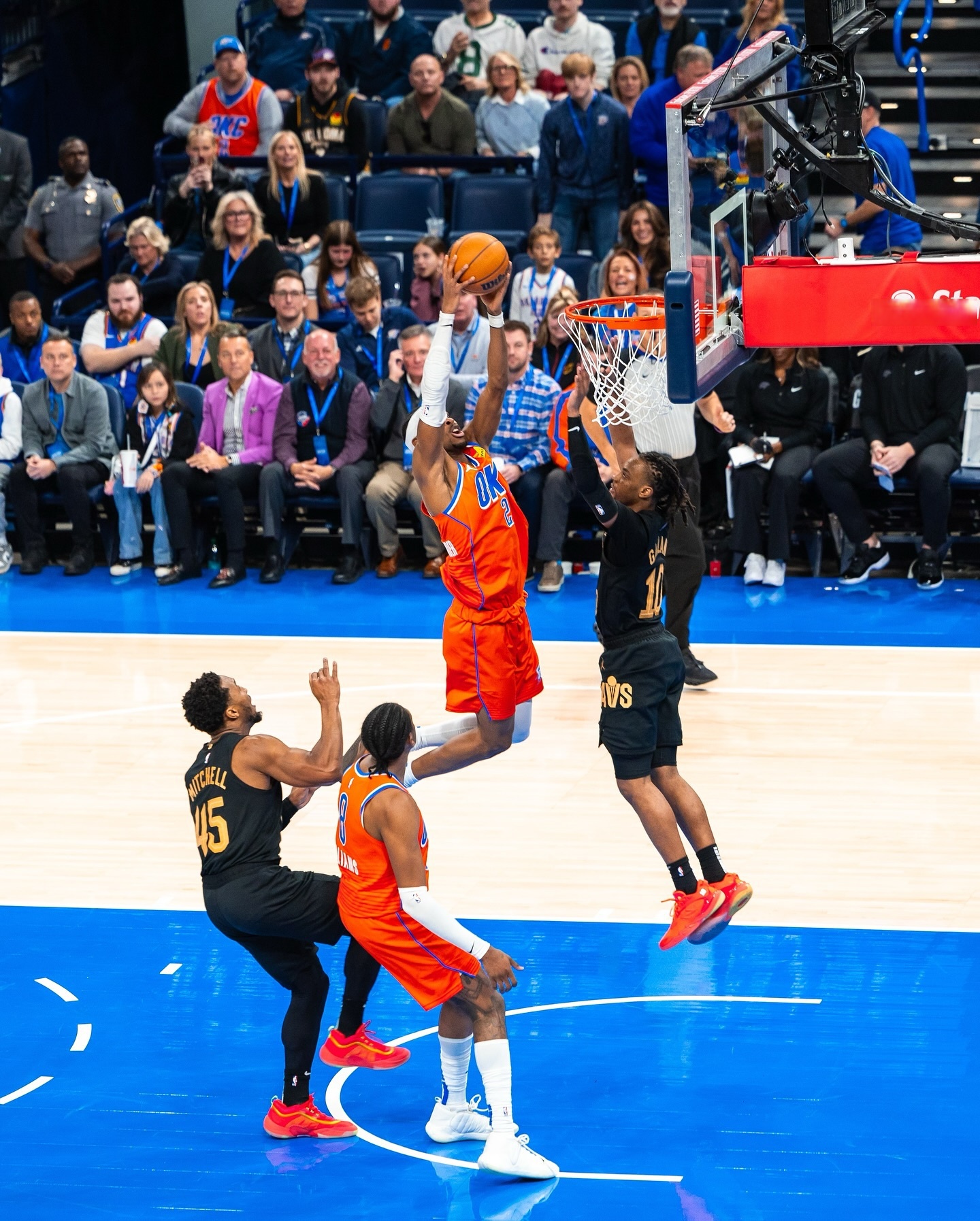 精彩进攻大比分领先，场面一度失控