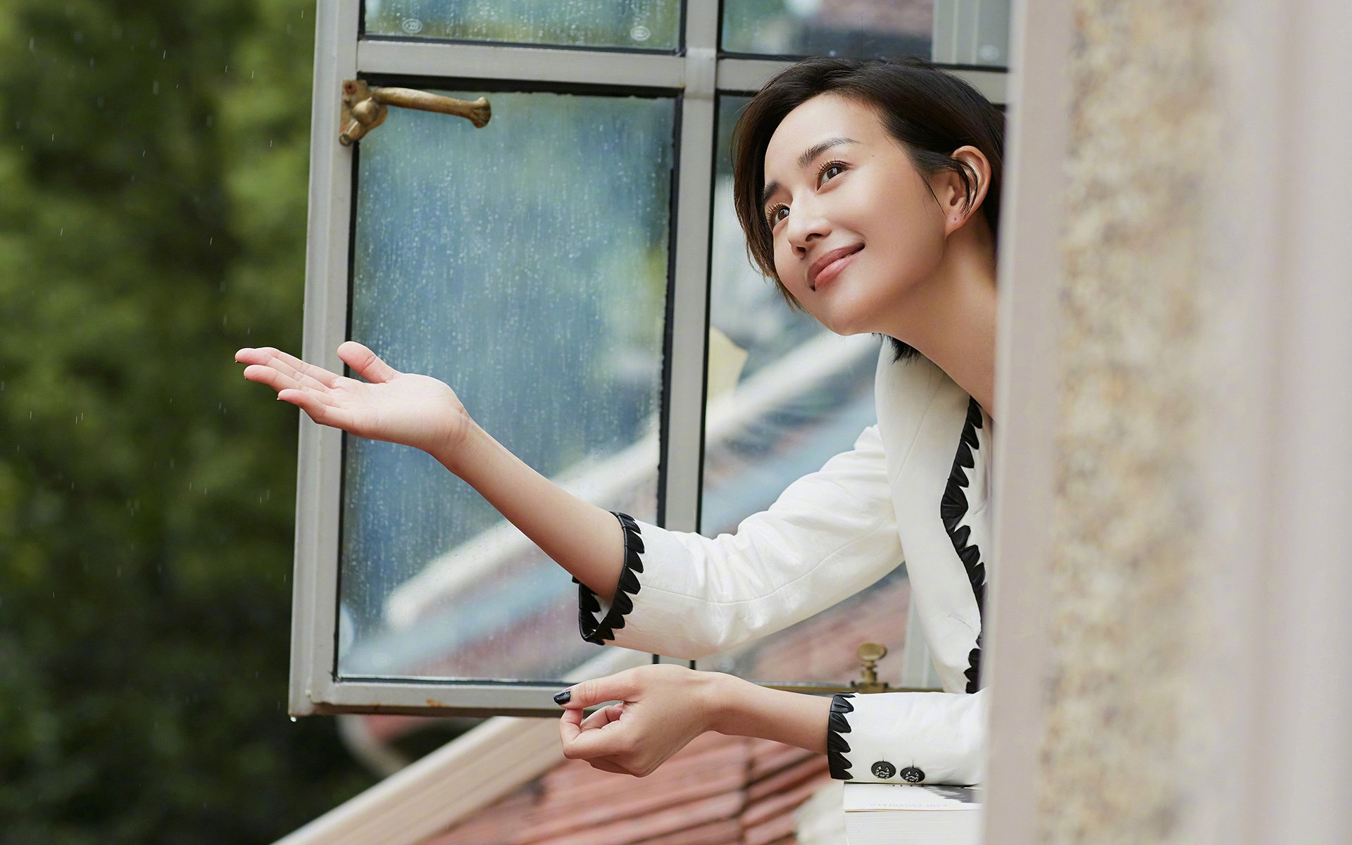 跨界对决,凯恩制胜一击,哥斯达黎加爆冷曼城