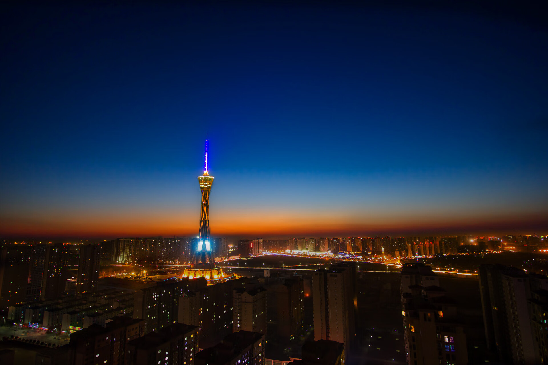 青铜门神觉醒！阿拉巴三度救主，比利时黑马碾碎尤文铁蹄