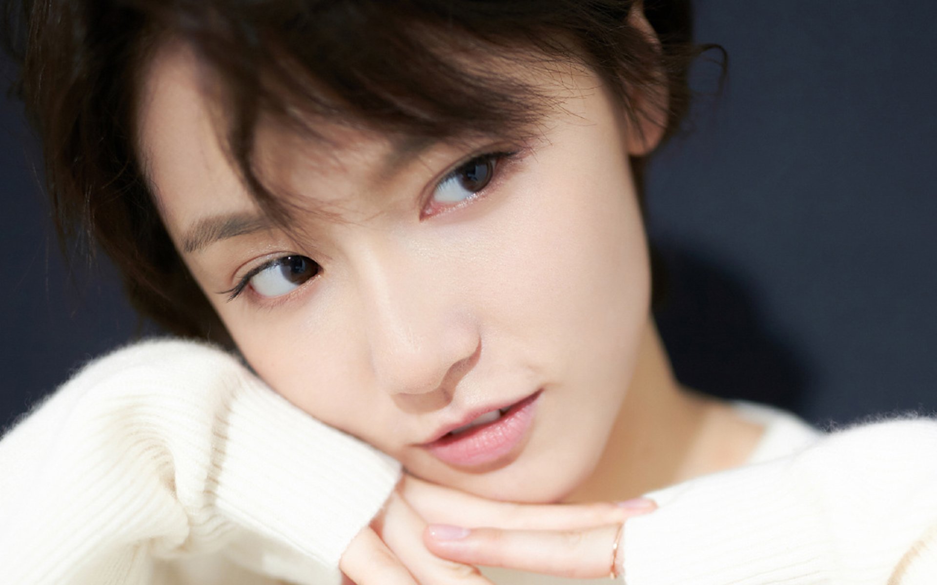 2026世界杯，历史重演之夜，奥地利铁骑碾压冰岛，久保建英的东方魔法闪耀中场